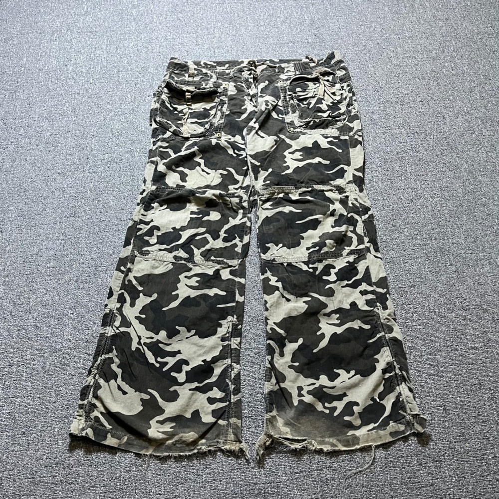 Vintage Arizona Camo Corduroy Pants 15 Green Wide Leg Distressed Y2K Skater